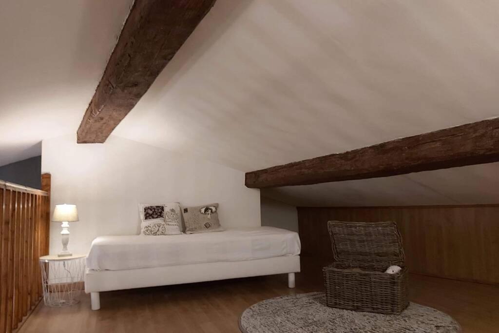 Le 68B Apartment Carcassonne Bagian luar foto